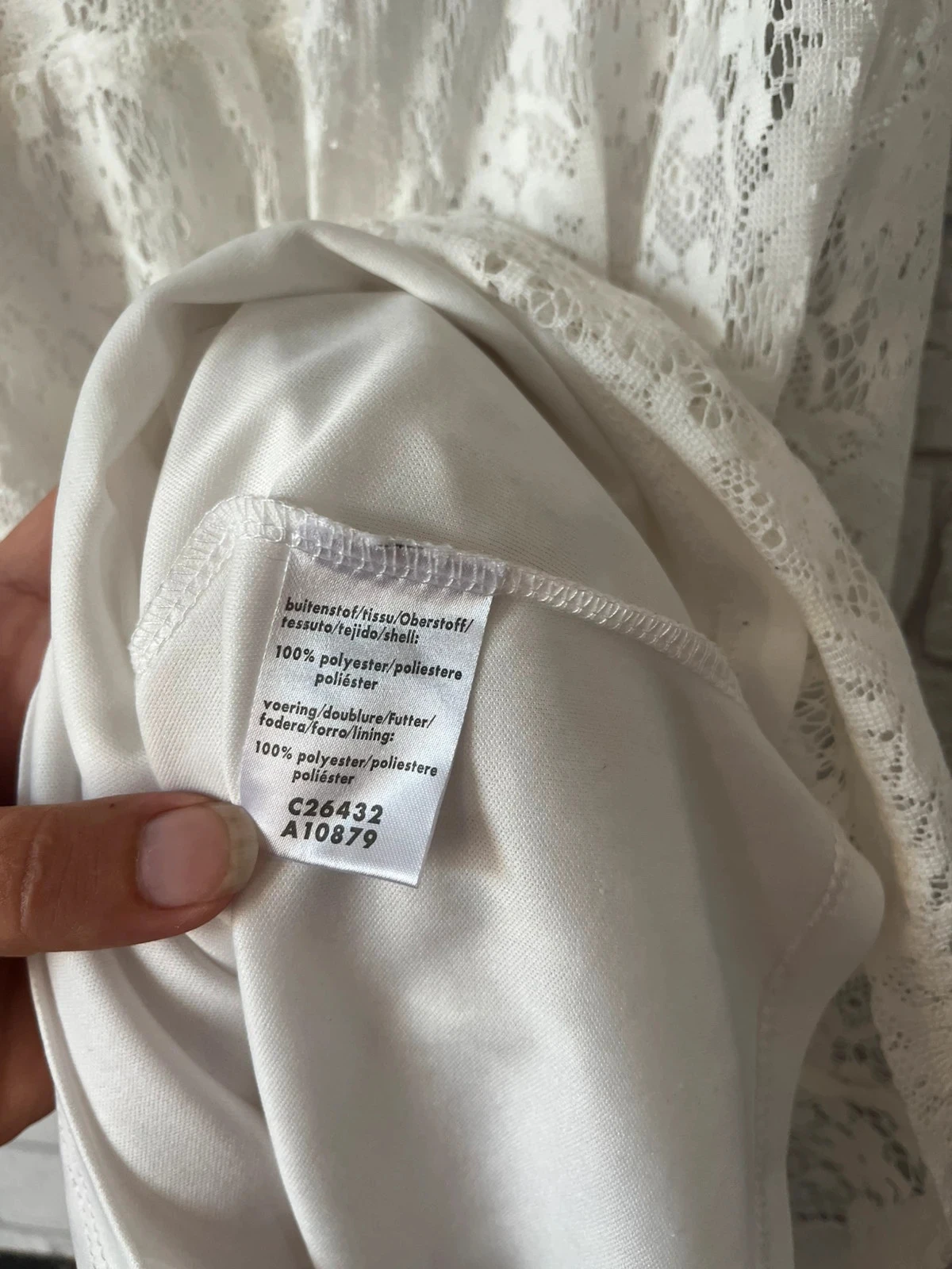 White lace dress – Size 40 – Good condition – photo 4